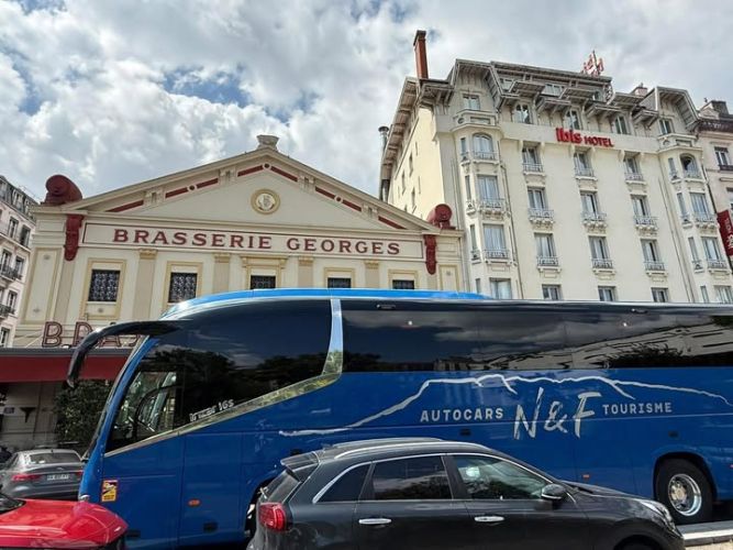 Location d&rsquo;autocar Grand Tourisme pour vos voyages nationaux et internationaux